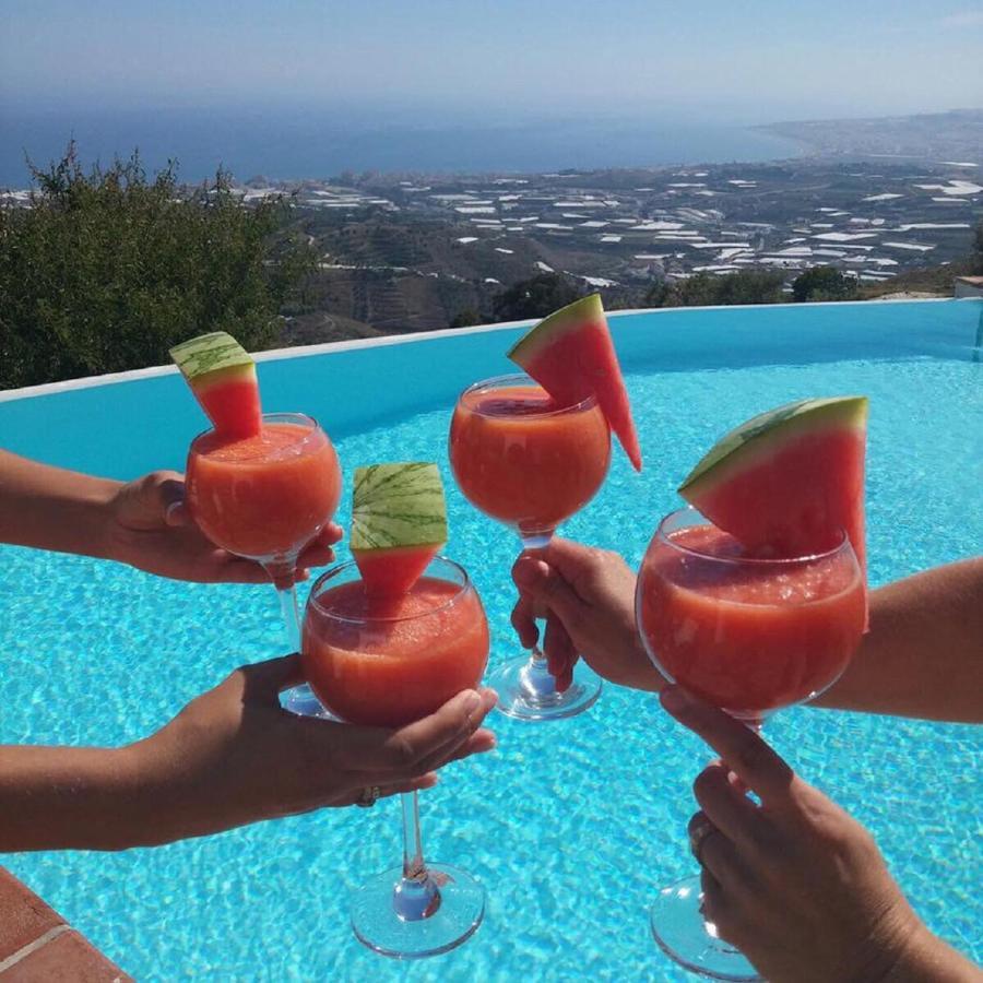 Villa Perla Blanca Sayalonga 外观 照片