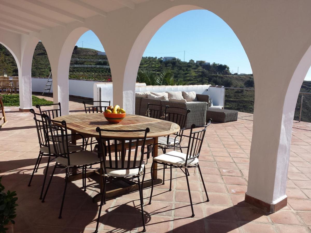 Villa Perla Blanca Sayalonga 外观 照片
