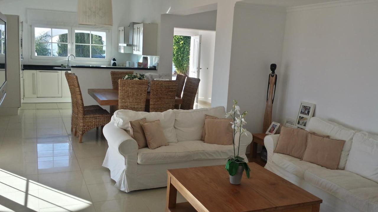 Villa Perla Blanca Sayalonga 外观 照片