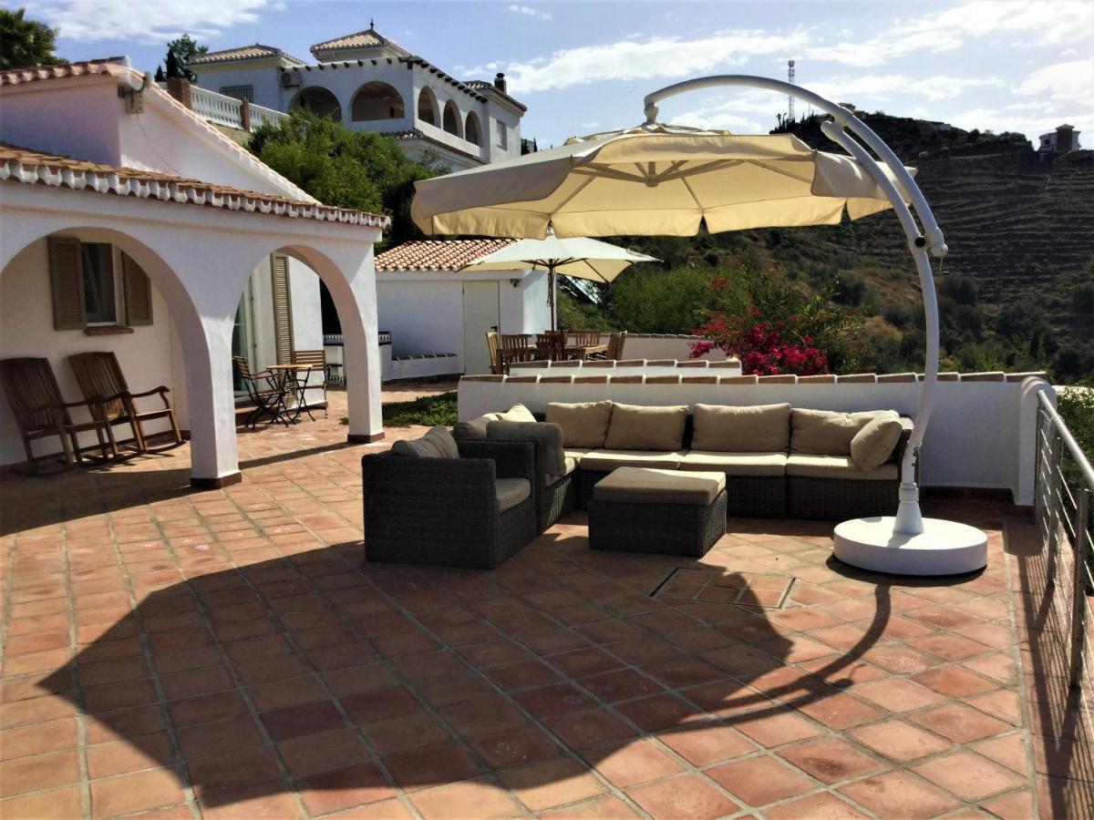 Villa Perla Blanca Sayalonga 外观 照片